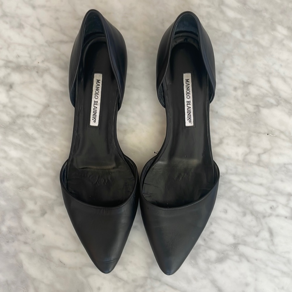 Manolo Blahnik Black Calf Leather Soussa Point Toe D’Orsay Flats - size 42